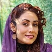سمیه آباده