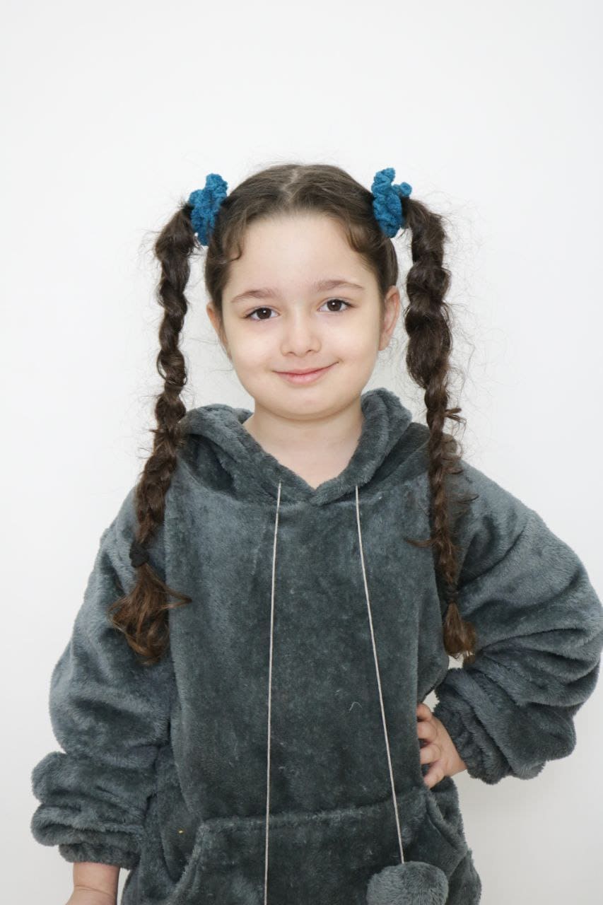 عسل تقی زاده