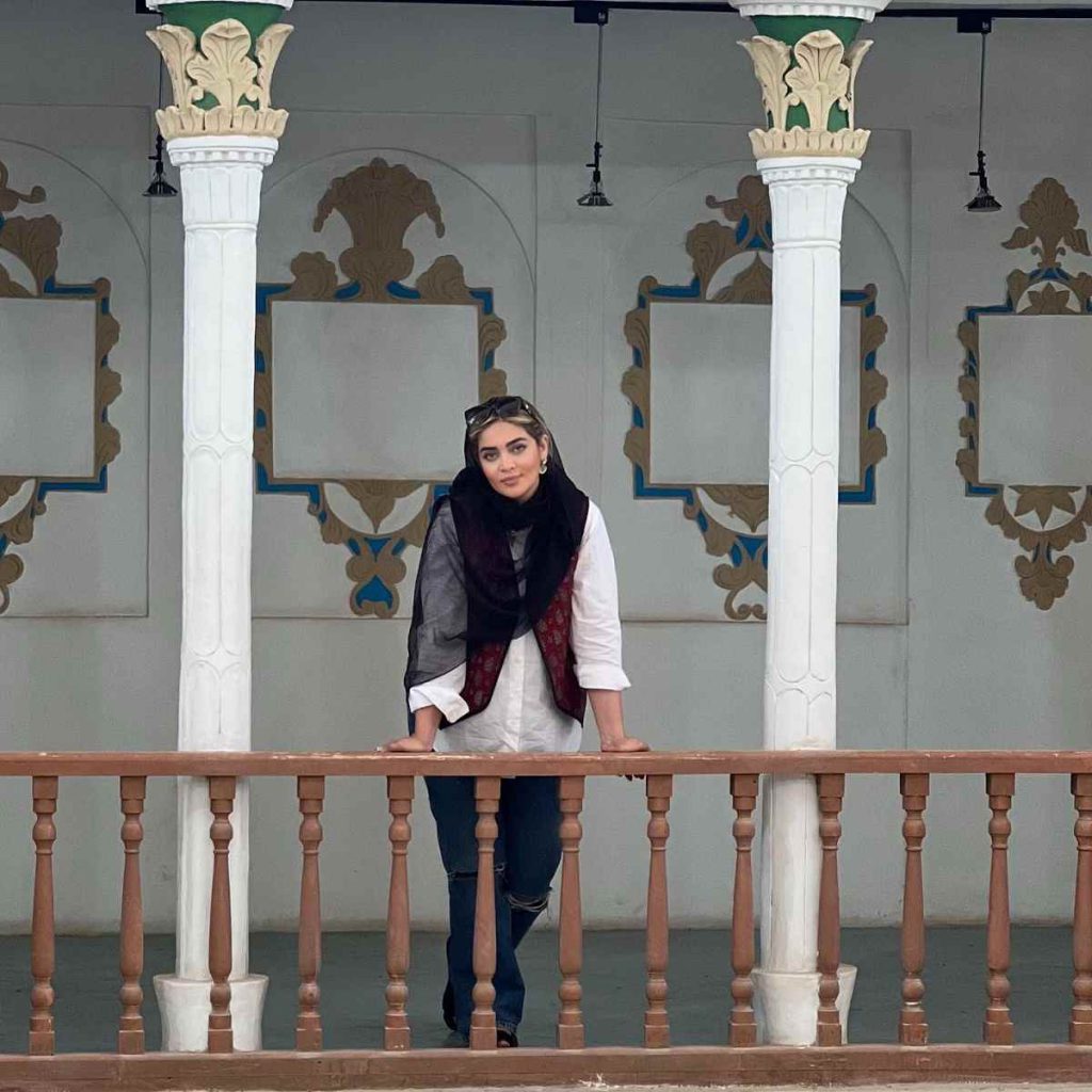 بیوگرافی عارفه معماریان